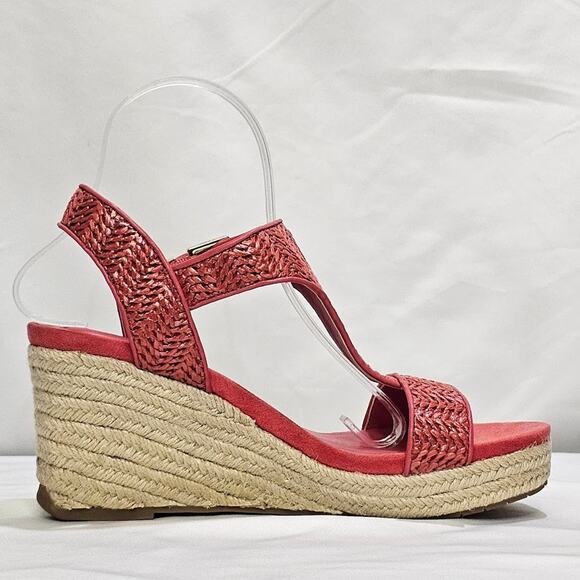 Reaction Kenneth Cole Card  Wedge T-Strap and Buckle Coral Wedge 7.5 NWT - Picture 2 of 6